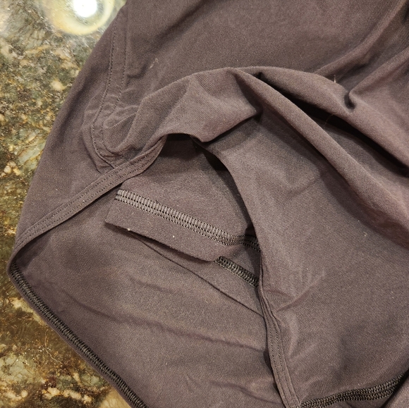 🖤 Rare lululemon double lined shorts - Picture 3 of 3